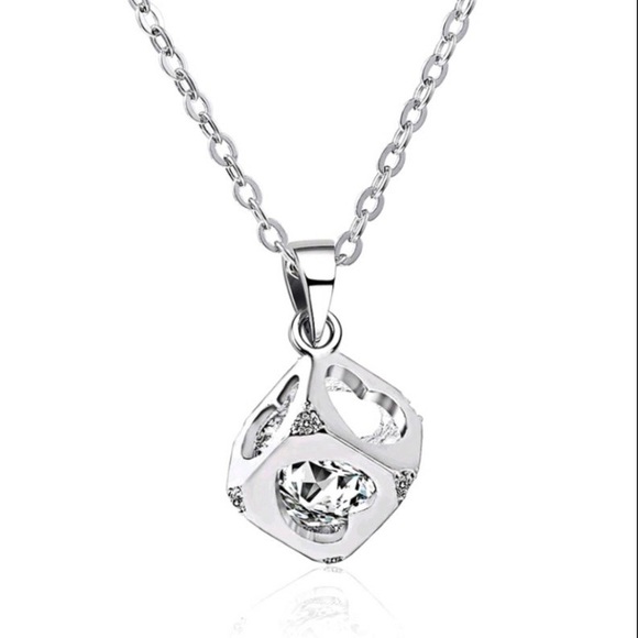 Swarovski Crystal Heart Cube Pendant Silver Necklace - Picture 1 of 9